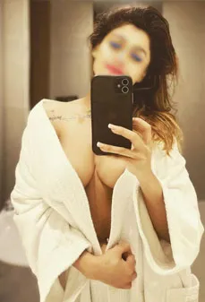 Delhi escort